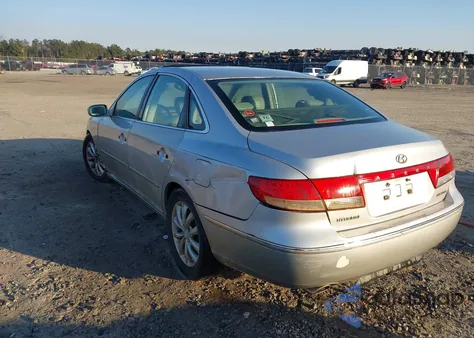 2006 Hyundai Azera Limited/Se z USA, uszkodzony, nr VIN KMHFC46F66A125099
